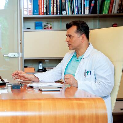 Burgtheater-Star Michael  Masula is neu in Staffel zwei. 