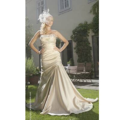 Novara by Claus Tyler