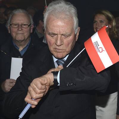 NÖ-Wahlkampf: Stronachs Schlussveranstaltung