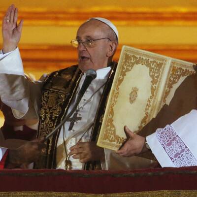Jorge Mario Bergoglio zum Papst gewählt
