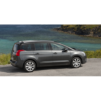 Erster Kompakt-Van von Peugeot heißt 5008