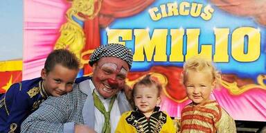 Cirkus Emilios Hilferuf: "Wir sitzen in Zwettl fest!"