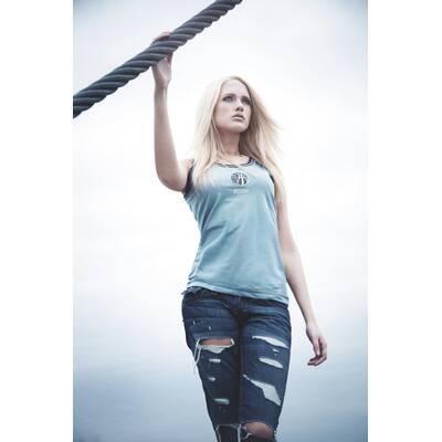 Sarah Knappik präsentiert BOCHUM-Kollektion