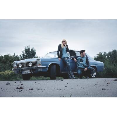 Sarah Knappik präsentiert BOCHUM-Kollektion