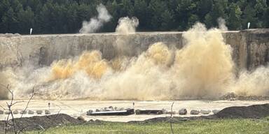 Explosives Spektakel begeistert im Steinbruch Mannersdorf