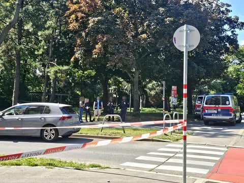 Einsatz Obere Donau Mann Stichverletzungen/Fahndung läuft
