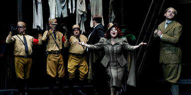 Statisterie, Hulkar Sabirova (Rosalinde), Leon Ko&scaron;avić (Dr. Falke)&nbsp;