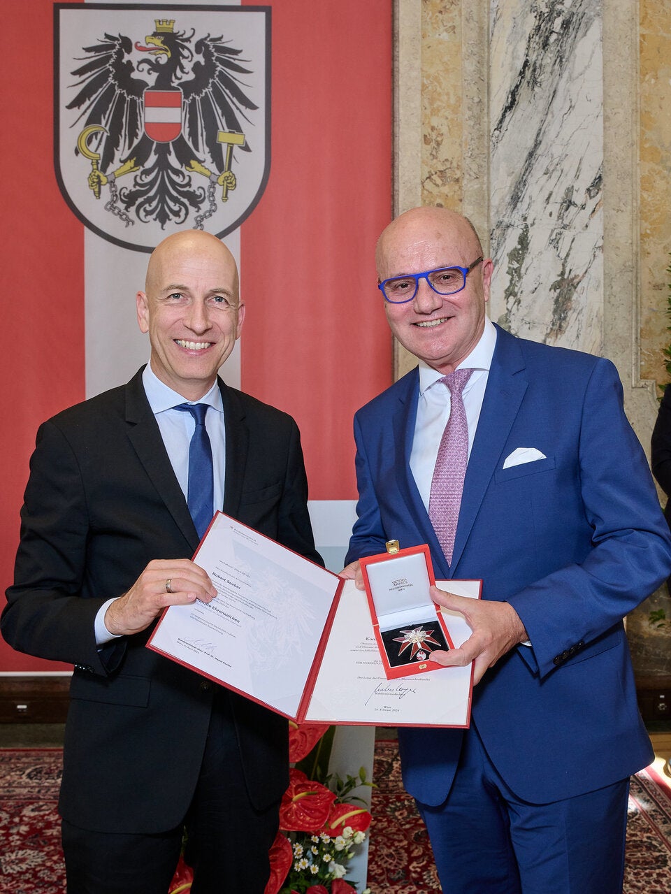 Minister Martin Kocher mit Bundesrat a.D. Kommerzialrat Robert Seeber,