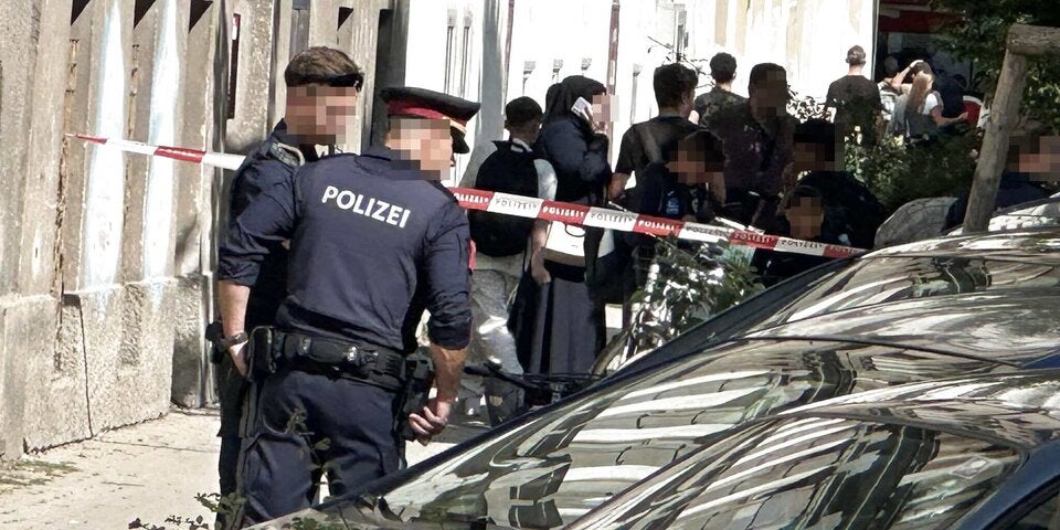 Karajangasse schule messer