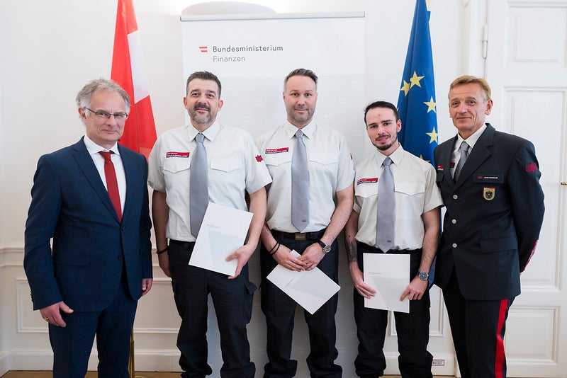 Nordbrücke Brand Finanzpolizisten