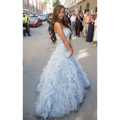 Richard Lugner führt Kolibri zu den Festspielen aus