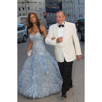 Richard Lugner führt Kolibri zu den Festspielen aus