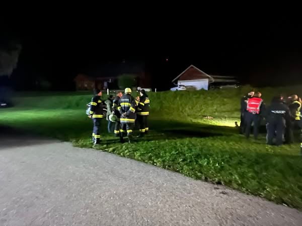 Nach Unfall Fahrer vermisst Große Suchaktion