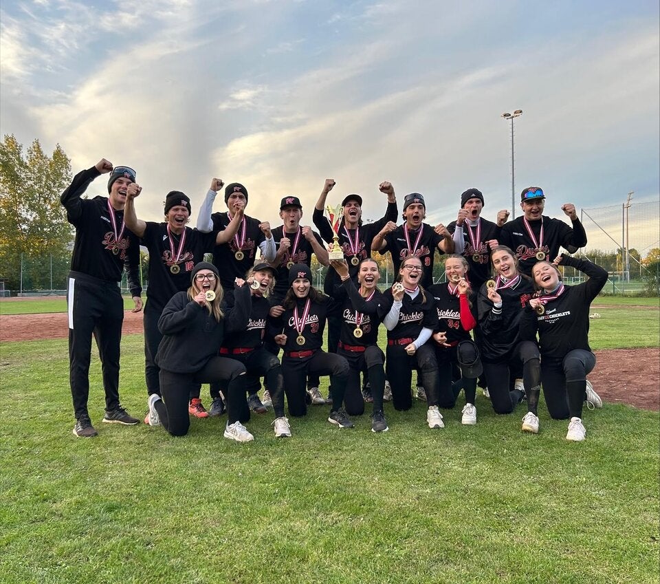 Go, Ducks Go! Feierliche Eröffnung für Vereinshalle