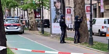 Verwirrter Einbrecher l&ouml;ste Gro&szlig;-Einsatz am Ring aus