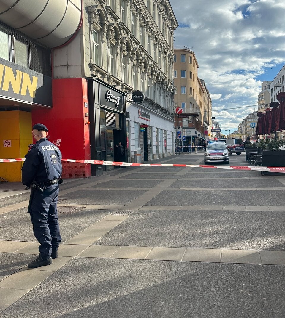 Ban Austria Favoriten