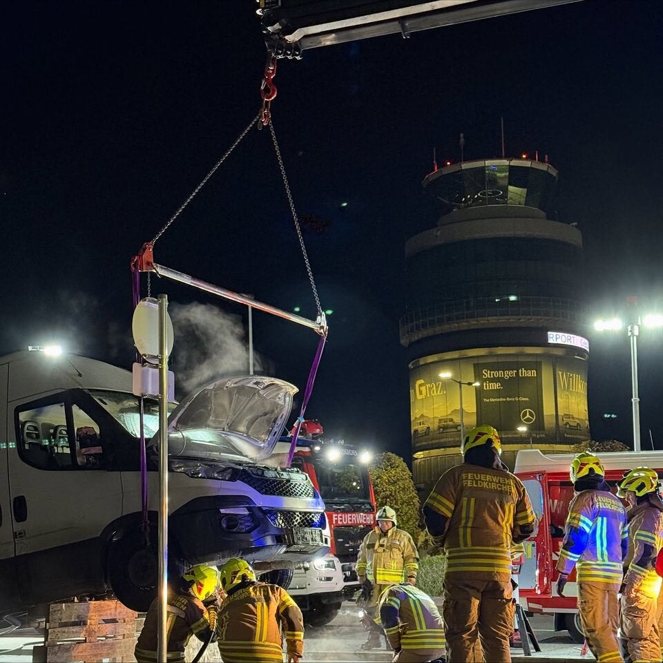 Flughafen graz fahrzeugbrand