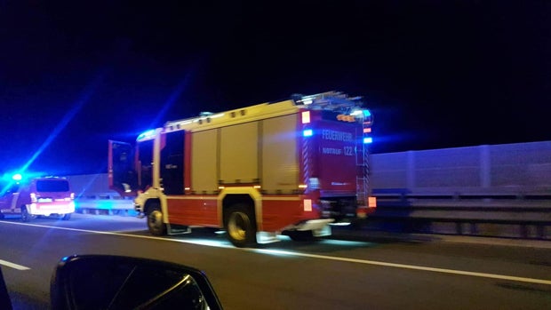Auto brannte auf A4 in Wien