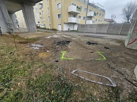 Mercedes fackelte hier ab Donaustadt Leiche