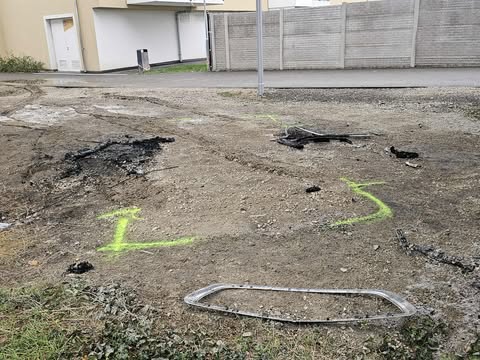 Mercedes fackelte hier ab Donaustadt Leiche