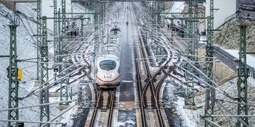 Bahn-Neubaustrecke geht in kommerziellen Betrieb
