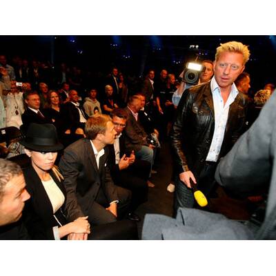 Sandy & Boris: Begegnung am Boxring