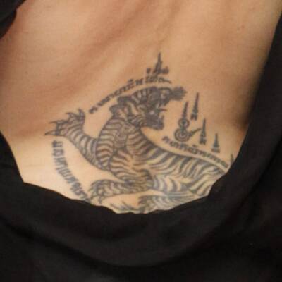 Angelina Jolie: Sexy in Japan