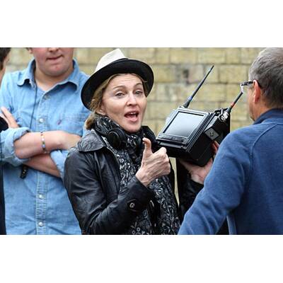 Ungeschminkt am Regiestuhl: Das wahre Gesicht von Madonna