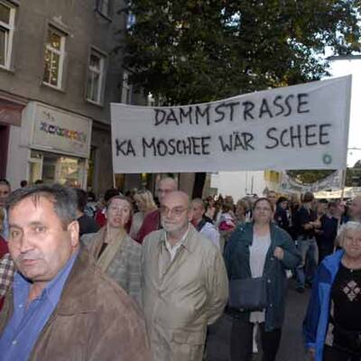 Demo Dammgasse: Pro & Contra Islam