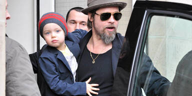 Brangelina: Sie dreht Film, er hütet Kids