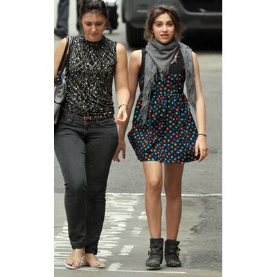 Lourdes Fashion-Styles