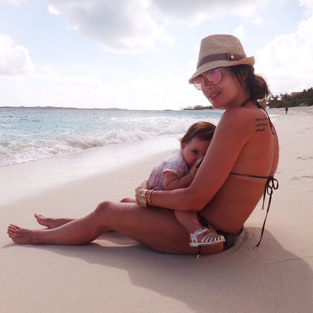 Tamara Ecclestone stillt Tochter Sophia