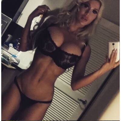 Pixee Fox - Die lebende Comicfigur