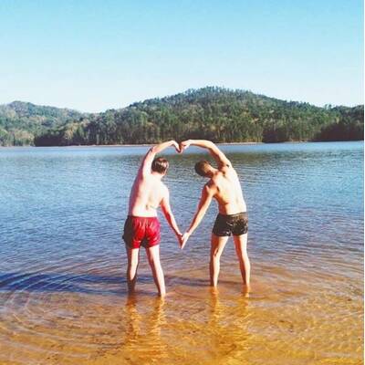 Wenn Männer wie Frauen posieren 