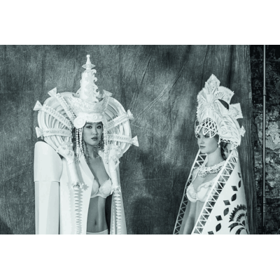 Hochzeitskleider aus Papier