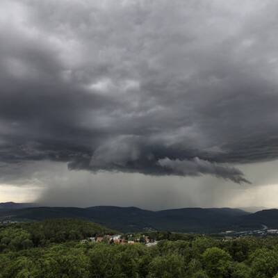 Gewitterwolken ziehen auf
