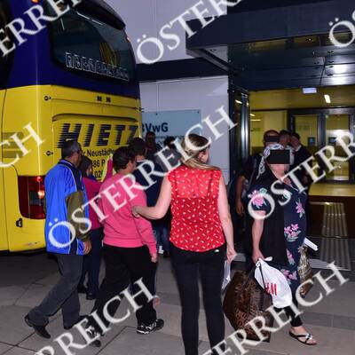 Die ersten Asyl-Familien sind angekommen