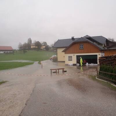 Pumparbeiten der Feuerwehr
