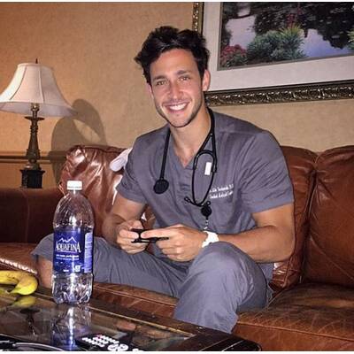 Doc Mike - Der heißeste Arzt auf Instagram 