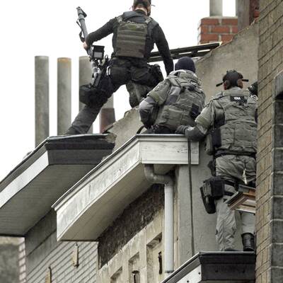 Belgische Polizei fahndet nach ISIS-Terroristen.