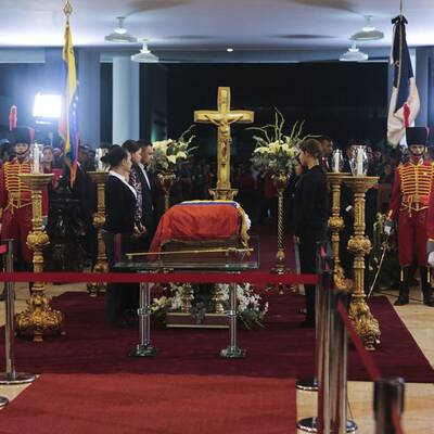 Chavez' Leichnam aufgebahrt