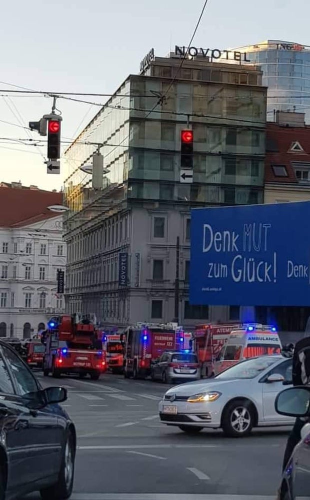 Brand in Hotel in Wien: Gebäude evakuiert
