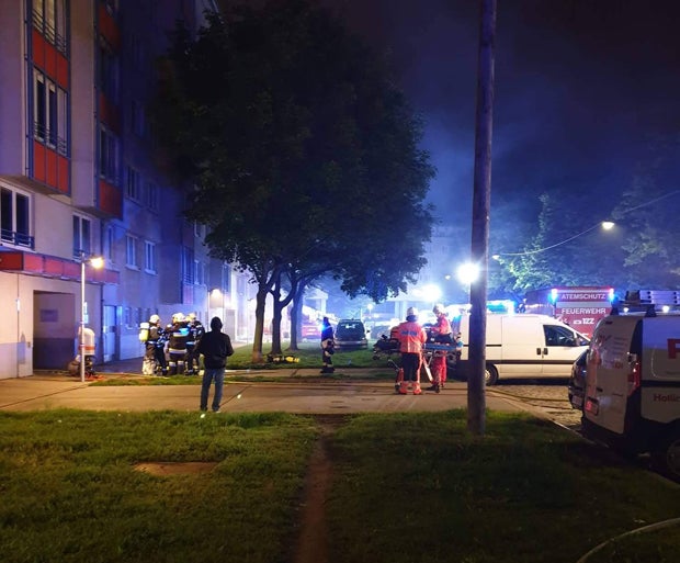 Wieder Wohnhaus-Brand in Simmering: Fünf Verletzte, 100 evakuiert