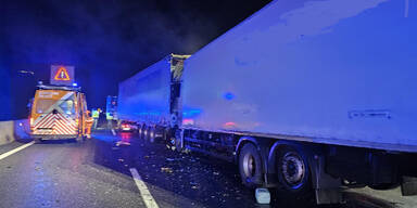 43-Jähriger bei Lkw-Crash in Führerhaus eingeklemmt und verletzt