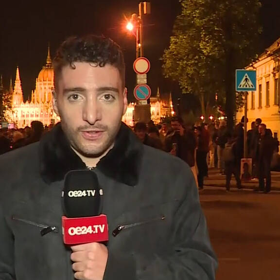 Mega-Stimmung bei Magyar-Wahlparty: Erdrutschsieg für TISZA!