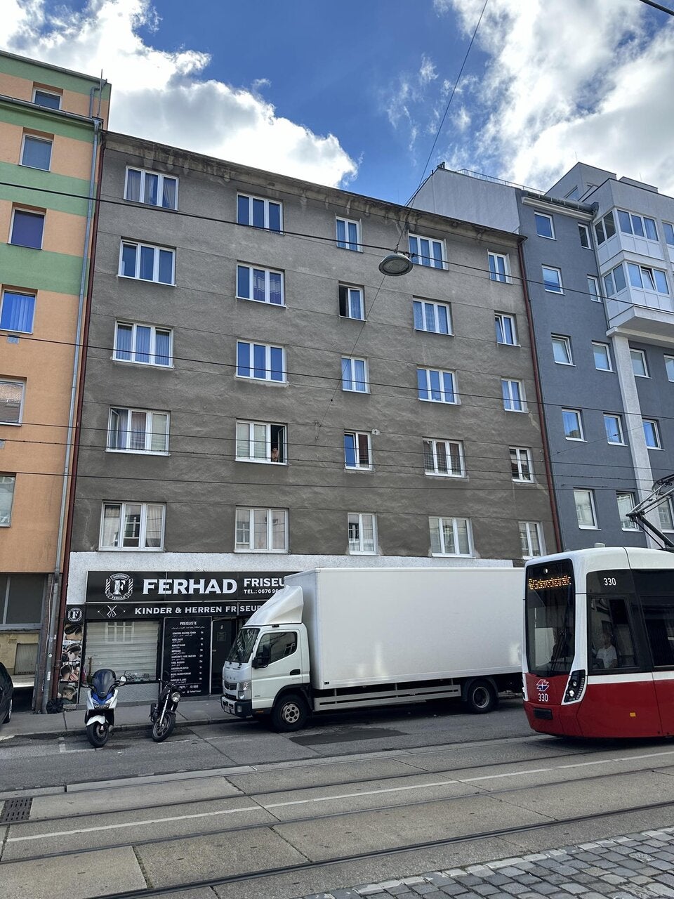 Quellenstraße fenstersturz