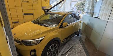 Autio kracht in Postfiliale Klosterneuburg