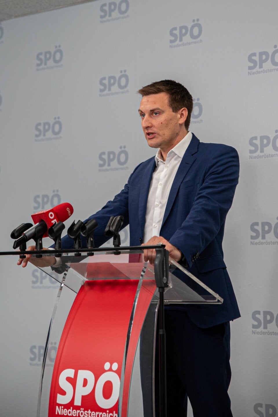Notarzt-Showdown: SPÖ-Hergovich vs. ÖVP-Zauner