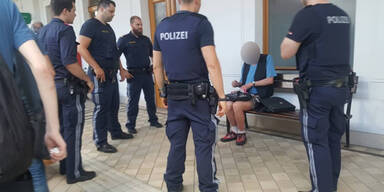 55-J&auml;hriger hantierte mit Messer in S-Bahn