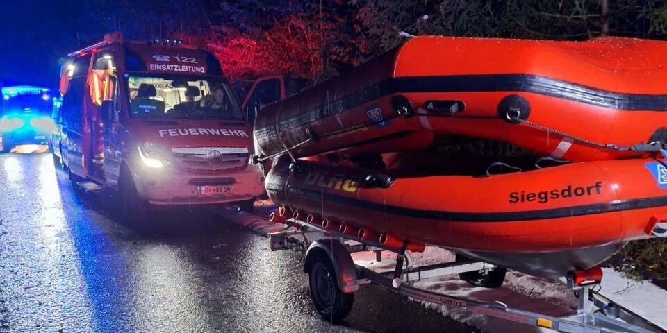Kajakfahrer vermisst lofer